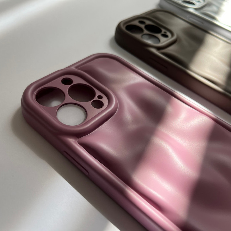 کاور مدل سولید موج دار برجسته کد 568 مناسب برای گوشی موبایل اپل iPhone 13 Pro Max