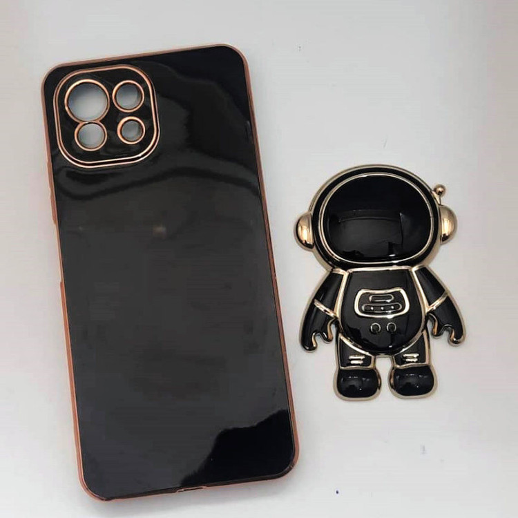 کاور گاردتک طرح فضانورد مدل astronaut مناسب برای گوشی موبایل Galaxy A33