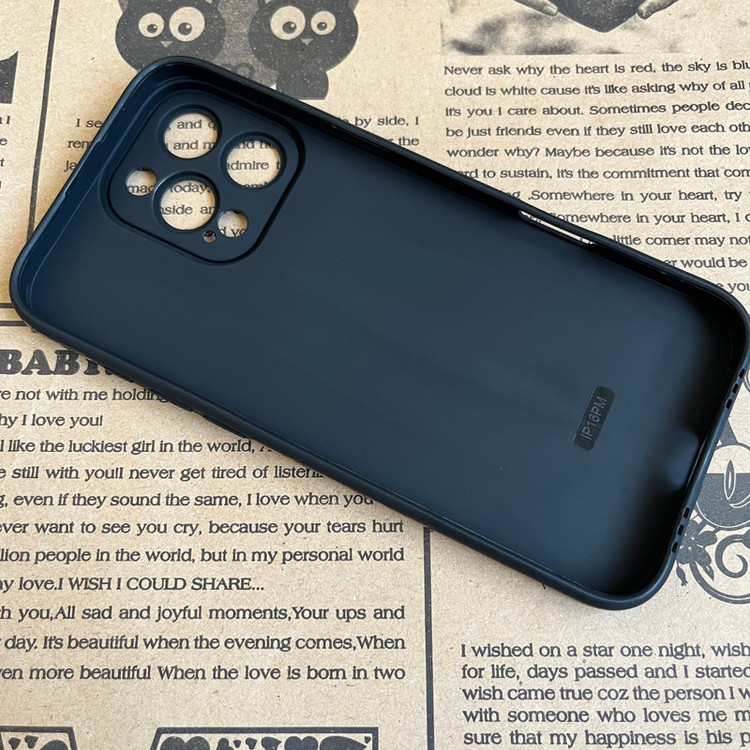 کاور مدل فانتزی طرح گلیم کد 616 مناسب برای گوشی موبایل اپل iPhone 16 Pro Max