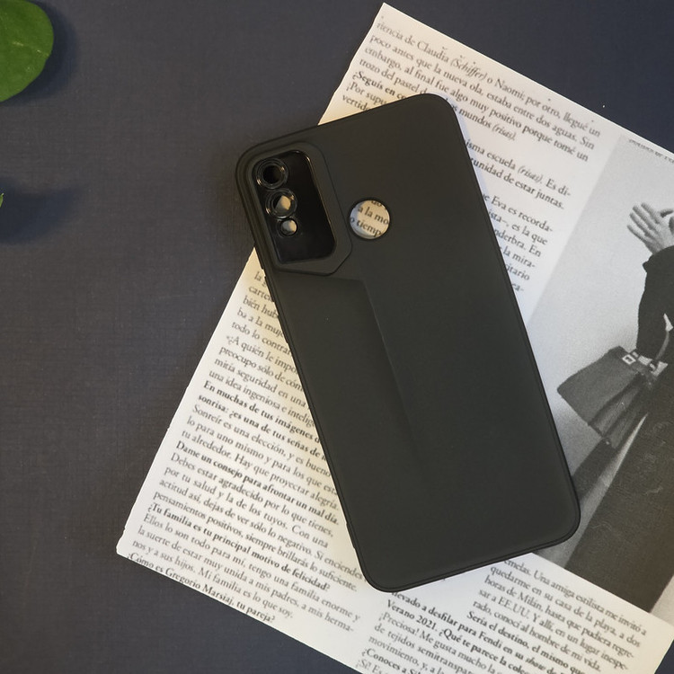 کاور موفی مدل Stria مناسب برای گوشی موبایل هوآوی P Smart 2019 / آنر 10 Lite
