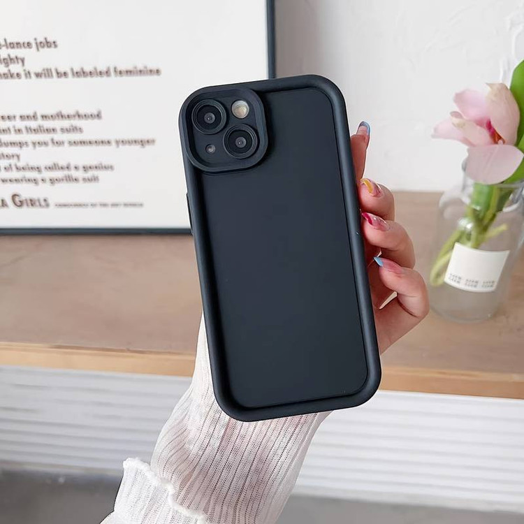 کاور موکولو مدل Silicone Puffer Strap مناسب برای گوشی موبایل اپل iPhone 13 Mini به همراه بندآویز