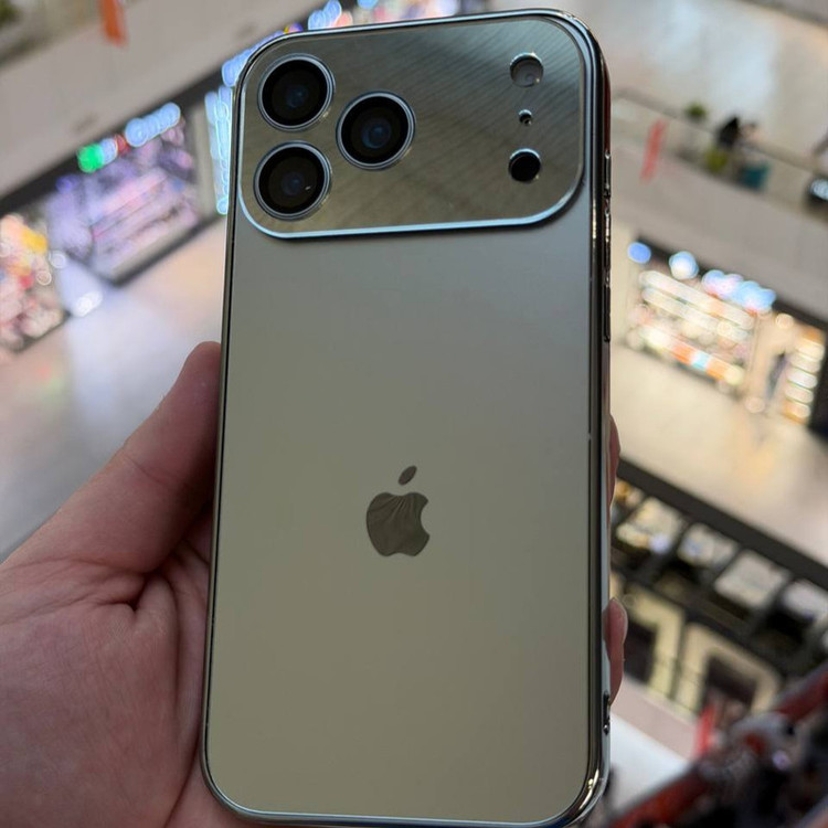 کاور مدل کلاسیک مناسب برای گوشی موبایل اپل iphone 17