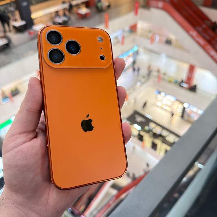 کاور مدل کلاسیک مناسب برای گوشی موبایل اپل iphone 17