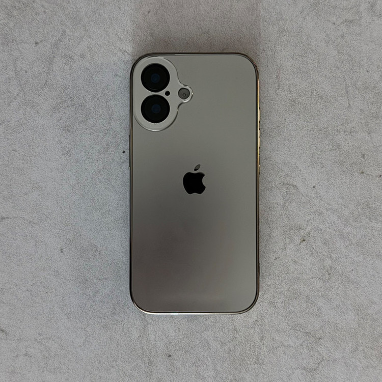 کاور مدل کلاسیک مناسب برای گوشی موبایل اپل iphone 17