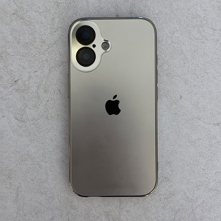 کاور مدل کلاسیک مناسب برای گوشی موبایل اپل iphone 17
