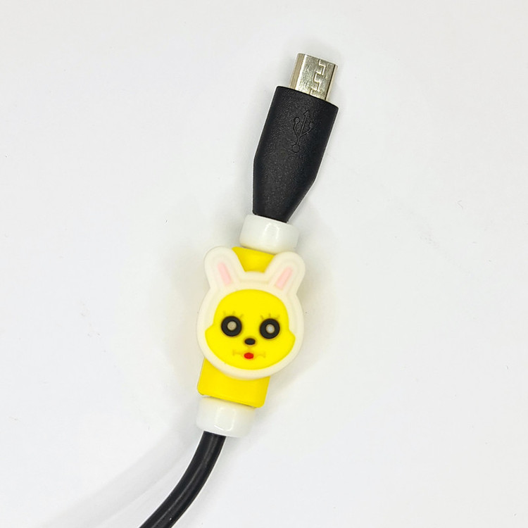 محافظ کابل مدل Naughty Rabbit 02 بسته 2 عددی