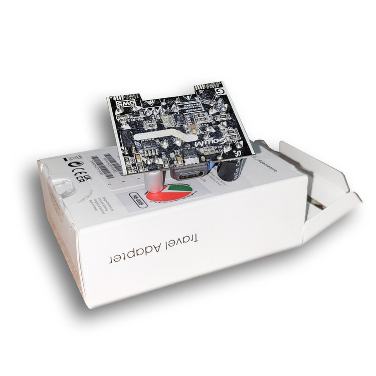 شارژر دیواری 25 وات مدل EP-TA800