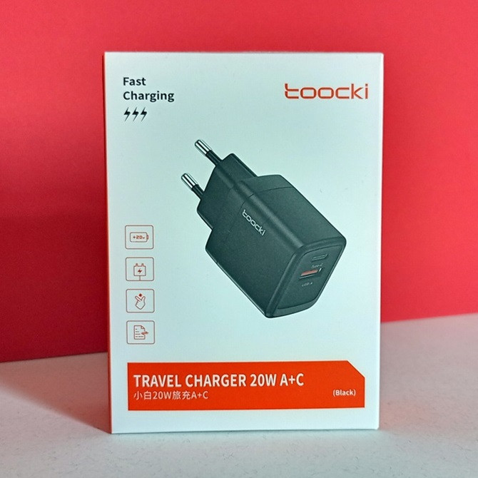 شارژر دیواری 20 وات توکی دو پورت مدل JT-P20F به همراه کابل USB-C
