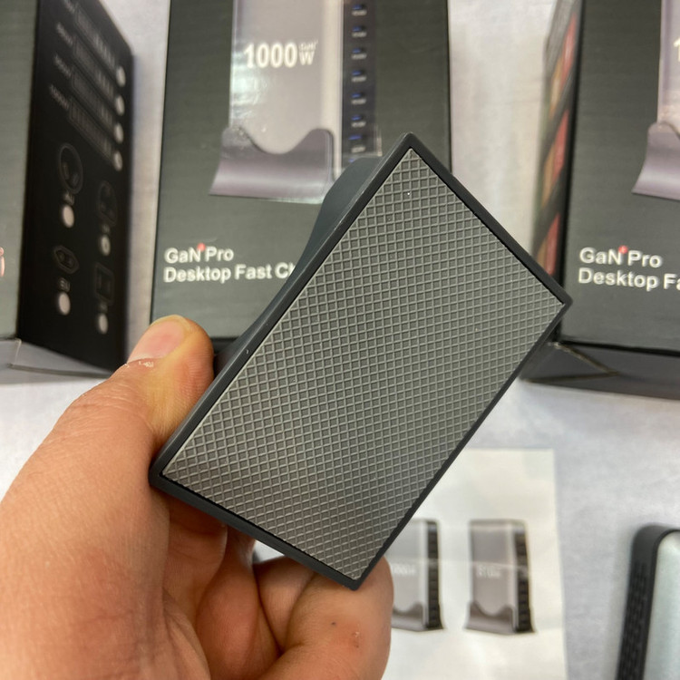 شارژر رومیزی 140 وات 10 پورت مدل MH_1000W