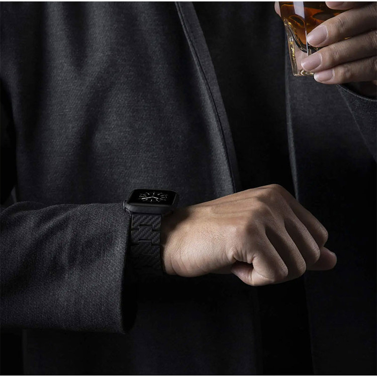بند مسیر مدل Carbon Stainlees مناسب برای اپل واچ سری 10 سایز 46 mm
