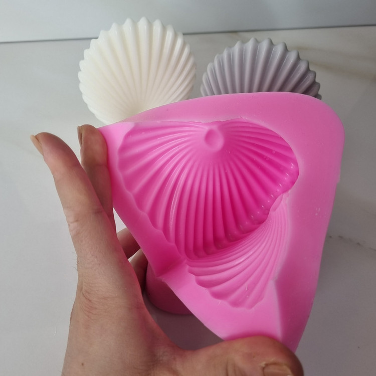 قالب شمع مدل صدف طرح طاووس کد C10CM