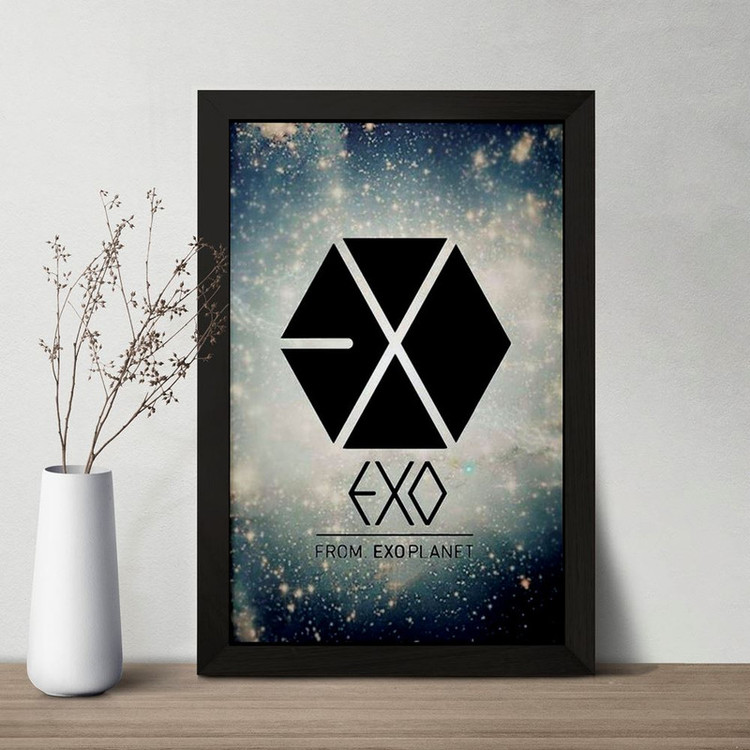 تابلو خندالو مدل گروه اکسو EXO کد 13653