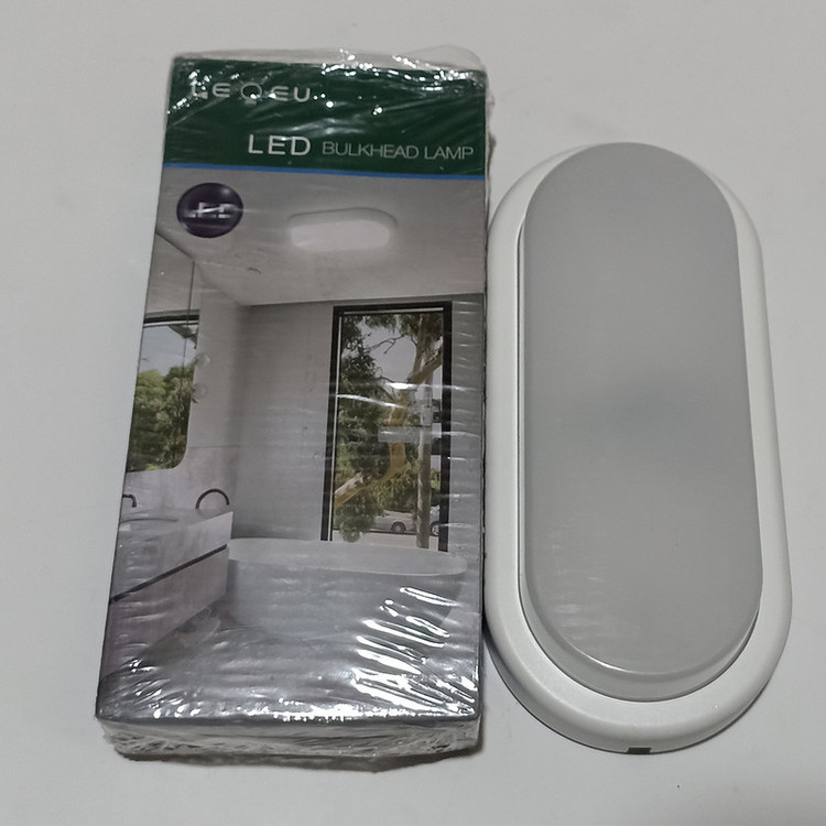 چراغ دیواری مدل ضدآب کد 7024