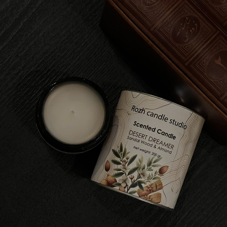 شمع معطر مدل گیاهی بادام تلخ و چوب صندل
