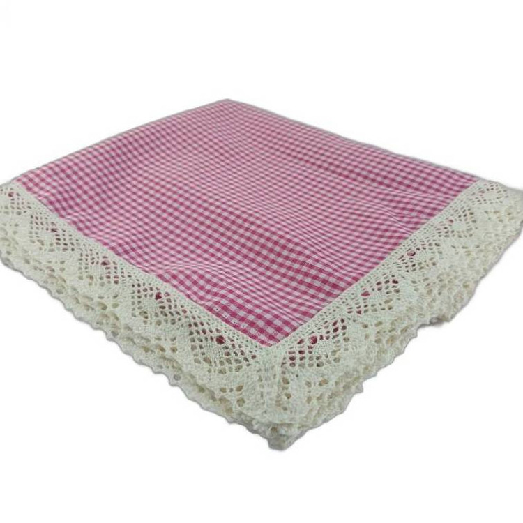 رومیزی مدل چهار خانه طرح آزاد سرا سایز 150x100 سانتیمتر