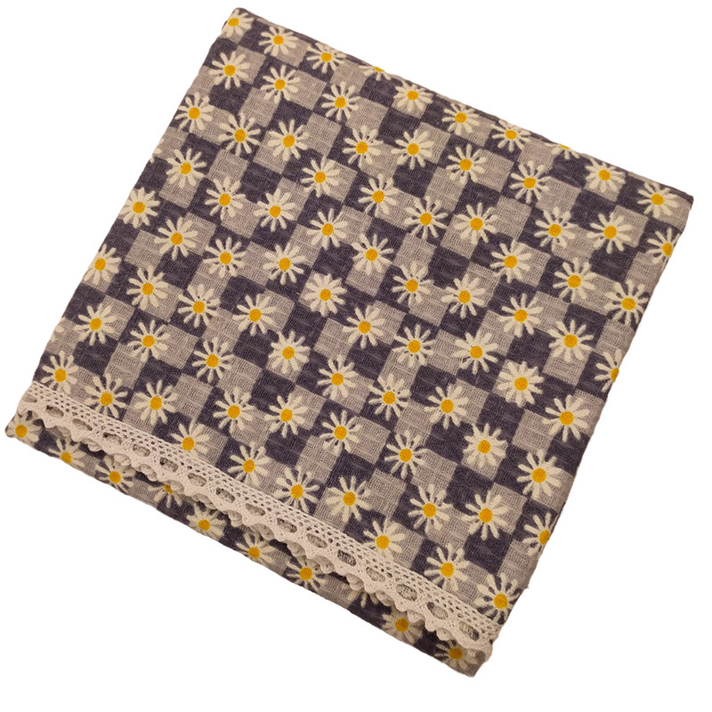 رومیزی پانیذ پود مدل بابونه مستطیل کد 1-102 سایز 140x120 سانتی‌متر