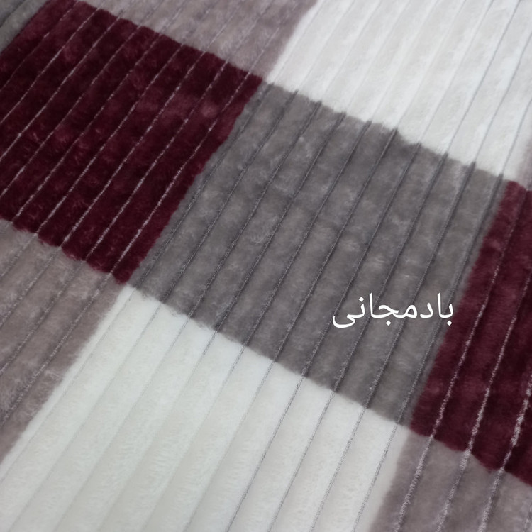 پتو مسافرتی مدل پلیسه کد 00k سایز 200×150 سانتی متر