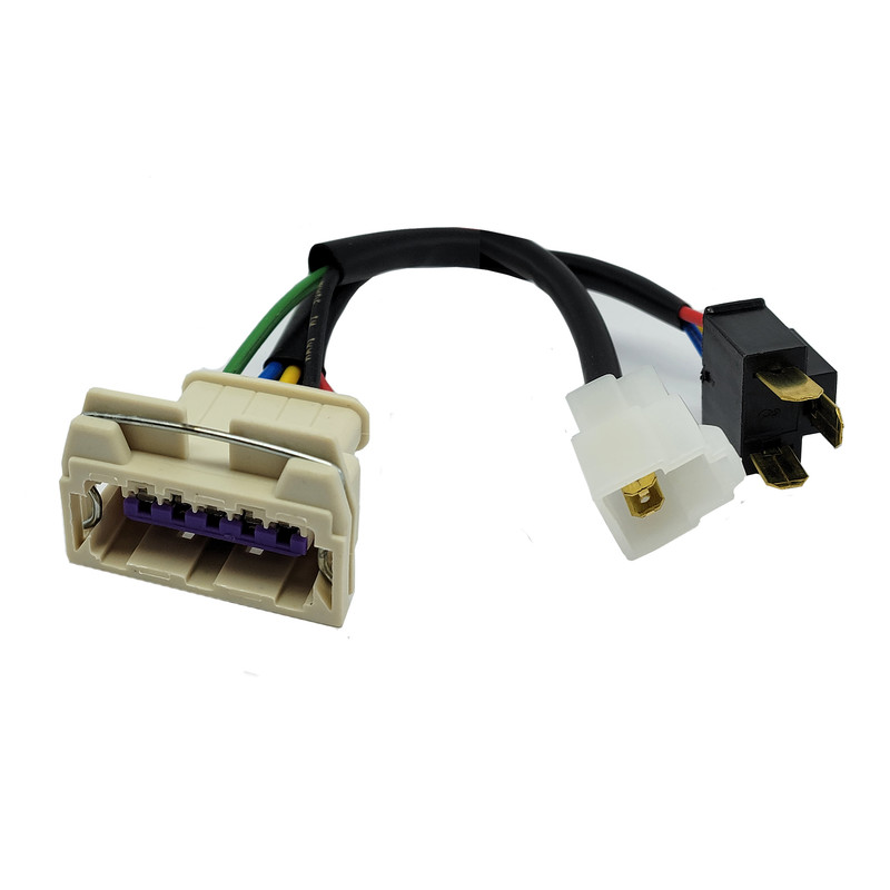 سوکت تبدیل چراغ جلو خودرو آریکو مدل 10528 مناسب برای پراید 131