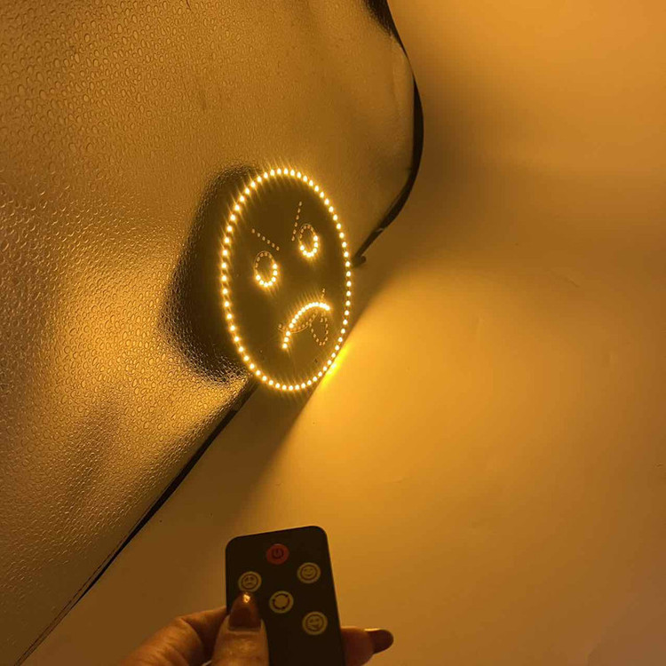 چراغ LED خودرو طرح ایموجی