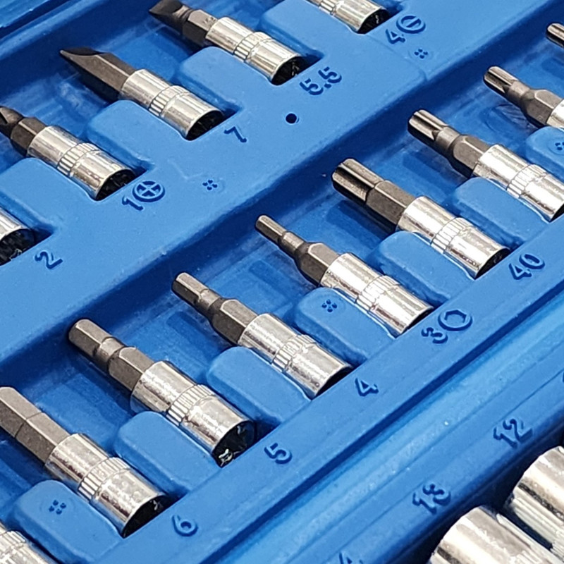 جعبه آچار بکس اوکی کد X46BLUE مجموعه 46 عددی