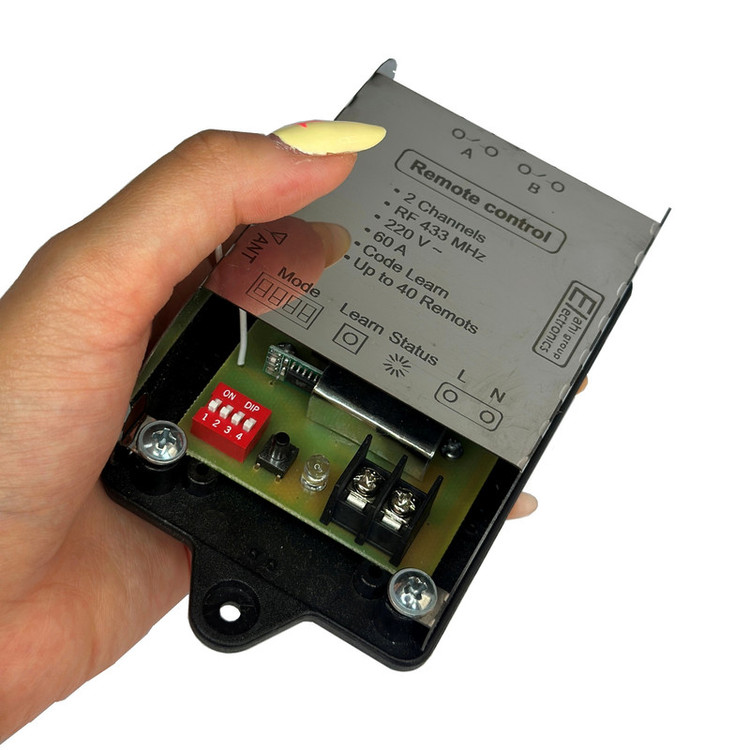 ریموت کنترل دو کانال الکترونیک الهی مدل 433MHz_60A