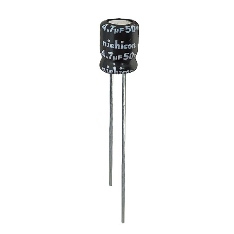 خازن الکترولیت 4.7 میکروفاراد 50 ولت نیچیکون مدل SK-4750 بسته 12 عددی