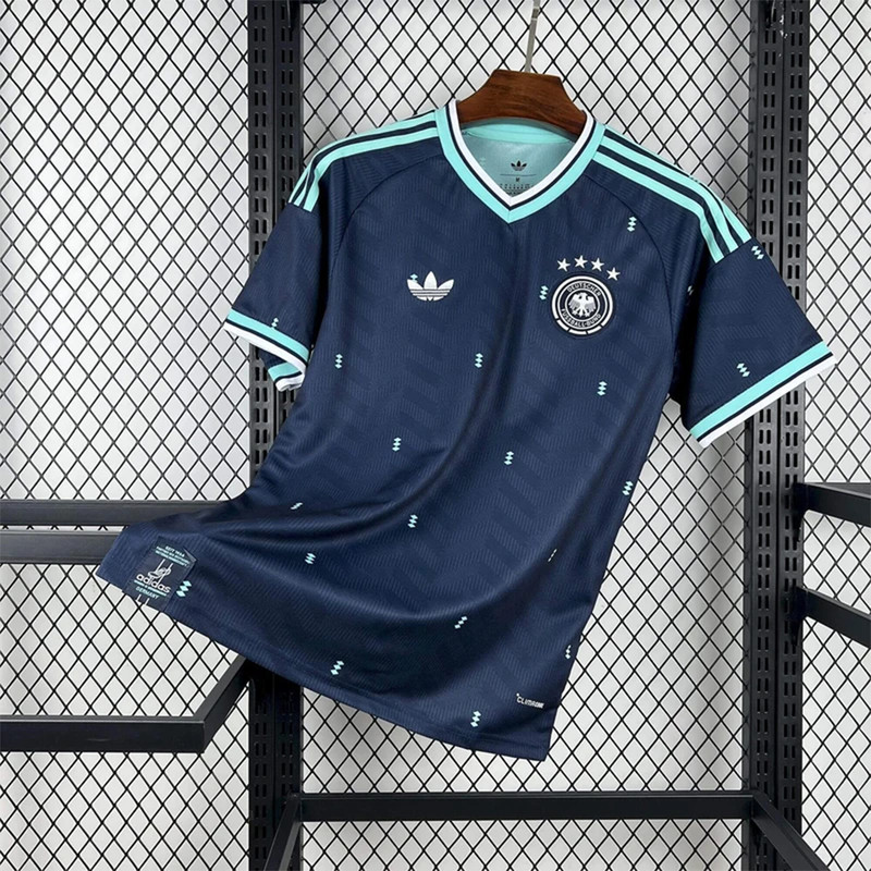 ست تیشرت آستین کوتاه و شلوارک ورزشی مردانه مدل آلمان Away WC 2026
