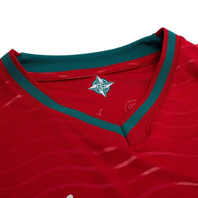 ست تیشرت آستین کوتاه و شلوارک ورزشی مردانه مدل پرتغال Home WC 2026