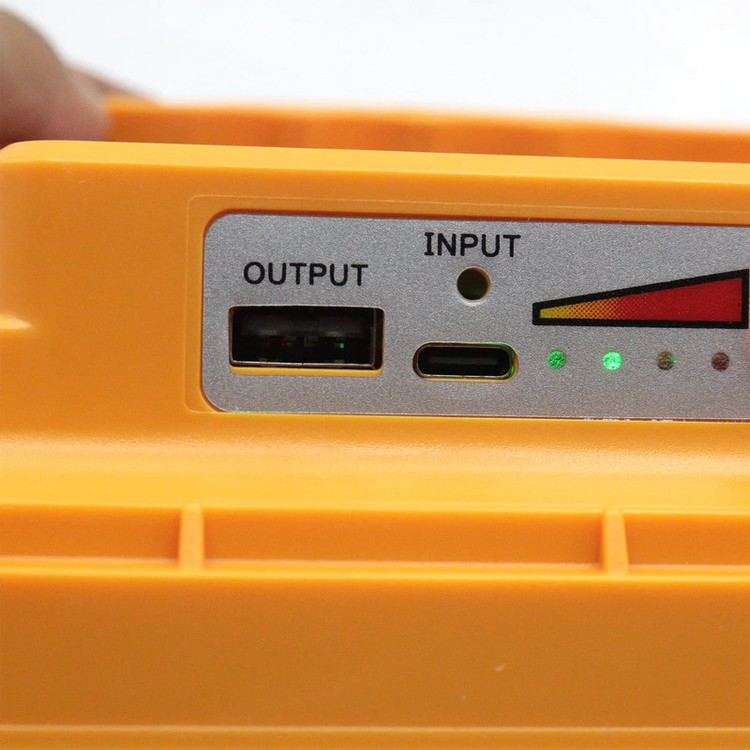 چراغ اضطراری مدل SFL-IP66 با نور مهتابی