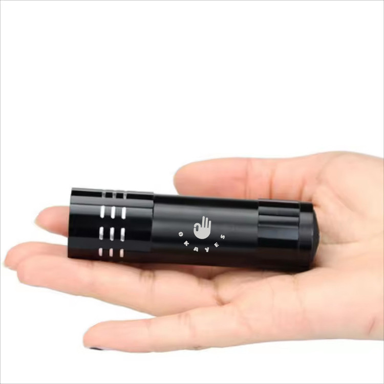 چراغ قوه دستی اکی یس مدل B900
