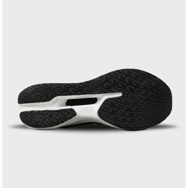 کفش رانینگ مدل Carbon