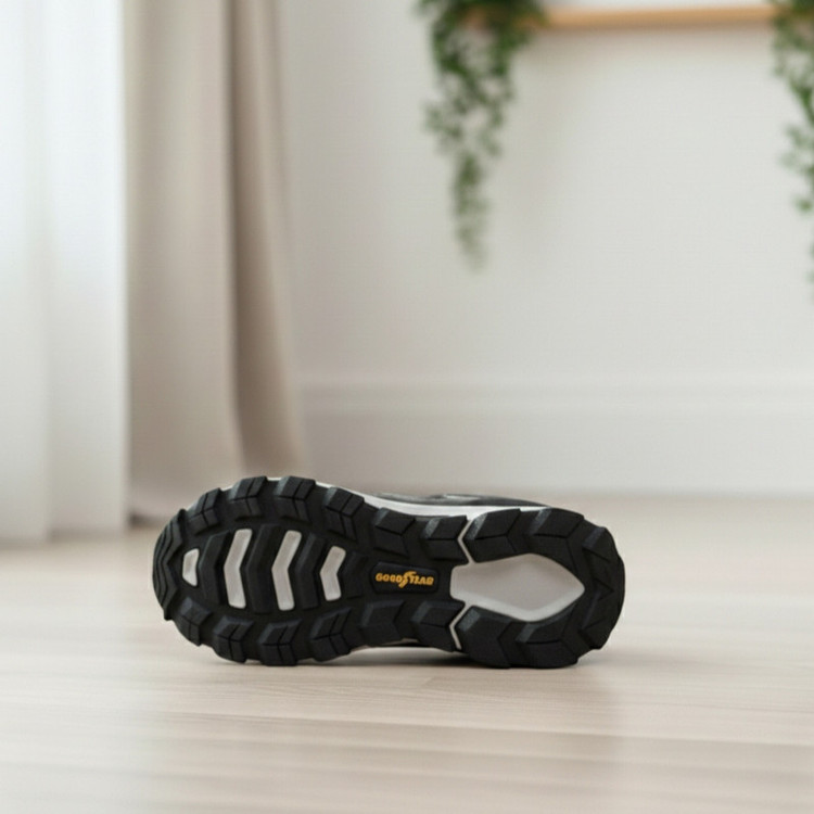 کفش پیادهروی مدل ski MAX