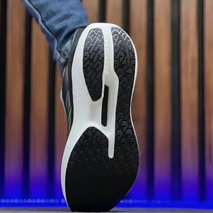 کفش پیادهروی مدل adizero