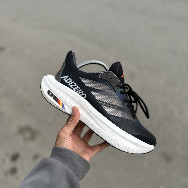 کفش پیادهروی مدل adizero